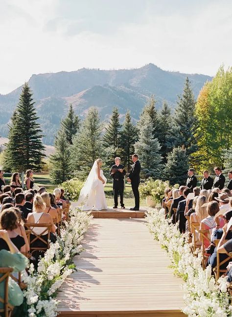 40 Guest Wedding, Outdoor Mountain Wedding Ceremony, Wedding Venue Mountain View, Platform Wedding Ceremony, Sun Valley Idaho Wedding, Bear Brook Valley Wedding, Mountain Wedding Aisle, Mountain Wedding Flowers, Mountain Top Wedding Ceremony