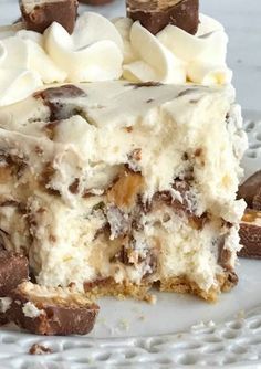 No Bake Snickers Cheesecake, Pie No Bake, Cheesecake Cream, Desserts Cheesecake, Snickers Cheesecake, Baking Recipes Pie, Dessert Oreo, Cheesecake Dessert, Torte Cupcake