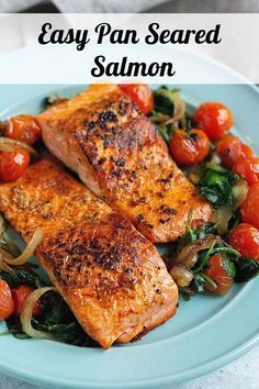 Salmon Recipe Pan, Salmon Fillet Recipes, Seared Salmon Recipes, Salmon Recipes Pan Seared, Salmon Recipes Baked Healthy, Oven Baked Salmon, Pan Fried Salmon, Salmon Fillet, Healthy Salmon Recipes