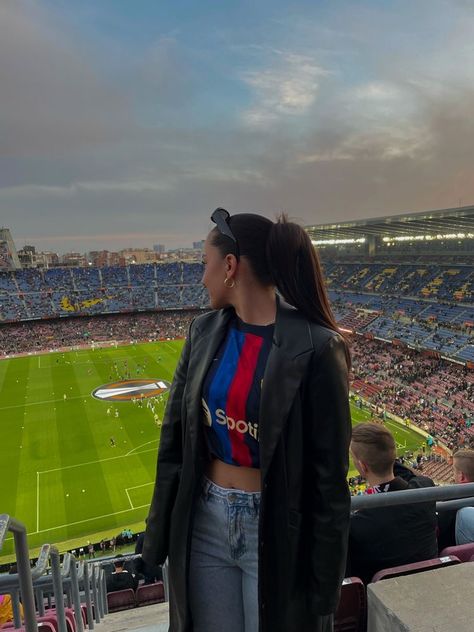 Barcelona Girl, Pablo Gavi, Soccer Game, Football Soccer, The Story, Barcelona, Soccer, Football, Books