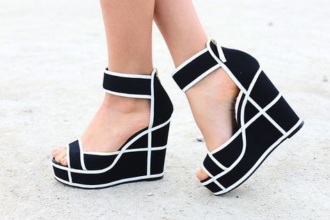 . Black And White Wedges, Red High Heel Shoes, Expensive Shoes, Strappy Sandals Flat, Toe Post Sandals, White Wedges, Minimalist Shoes, Red High Heels, Studded Heels