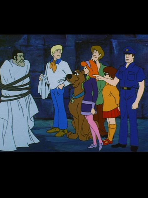 The Gang Halloween Scooby Doo, Scooby Doo Memes, Scooby Doo Mystery Inc, Scooby Doo Images, Scooby Doo Mystery Incorporated, Mystery Incorporated, Scooby Dooby Doo, Shaggy And Scooby, Mystery Inc