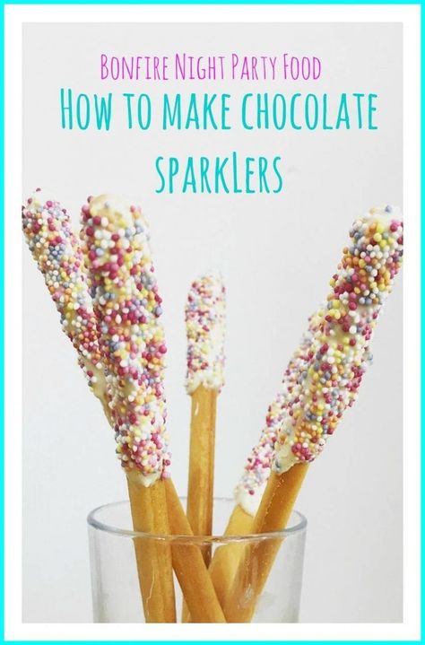 Bonfire night party food ideas -how to make chocolate sparklers, edible sparklers, bonfire breadsticks, firework food, firework breadsticks or sprinkle sparklers! Gosh these are know by so many names! We have ideas for more sophisticated adult versions too Bonfire Night Ideas, Light Party Ideas Church, Firework Food, Edible Sparklers, Bonfire Party Food, Birthday Party Food For Adults, Bonfire Night Wedding, Bonfire Night Treats, Bonfire Toffee