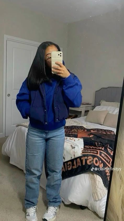 Chill Outfits For School Black Women, Chill School Outfits Black Women, Outfit Ideas Rainy Day, Modest Outfit, Fasion Outfits, Queens New York, Simple Fits, Outfit Inspo Casual, Cute Lazy Outfits