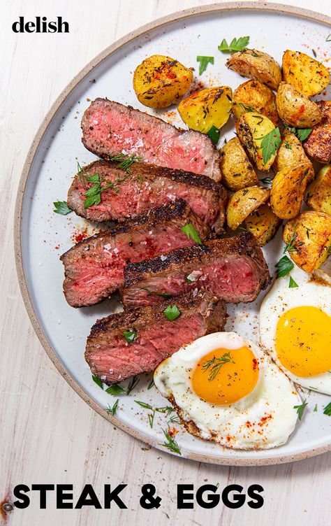 Looking for an indulgent, protein-packed breakfast? You're in the right place. #easy #recipe #howtomake Steak And Scrambled Eggs Breakfast, Breakfast Steak And Eggs, Leftover Steak Recipes, Steak Eggs, Steak Dinner Recipes, Leftover Steak, Simple Meals, Egg Recipes For Breakfast, Juicy Steak