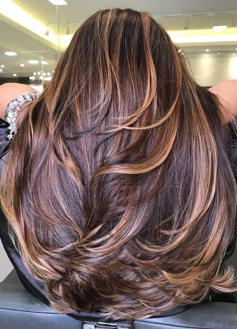 Balayage, Balayage Caramel, Hair Highlights And Lowlights, Copper Highlights, Dark Hair With Highlights, Brown Hair With Blonde Highlights, Hair Color Auburn, Brunette Balayage Hair, Beautiful Hair Color