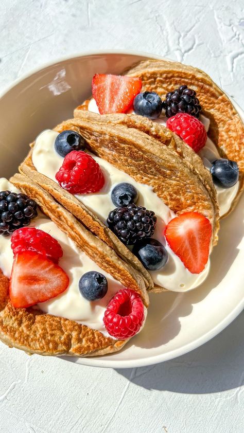 Thick Pancakes, Pancake Tacos, Breakfast Pancakes, Chocolate Syrup, Fresh Fruits, Oat Flour, The Breakfast Club, Red Fruit, Recipe Box