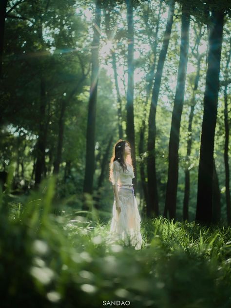 Test Shoot Ideas, Fantasy Photoshoot Ideas, Ethereal Photography, Fairytale Photoshoot, Debut Photoshoot, Fairy Photoshoot, Nature Photoshoot, Concept Photography, Ethereal Aesthetic