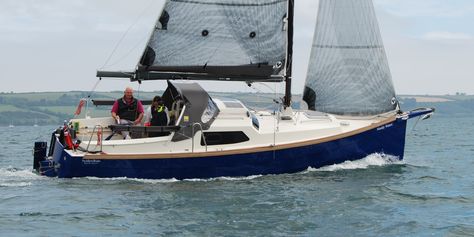 Classic Design with Modern Performance Trailer Sailers - Swallow Yachts Trailer Sailer, Sailboat Interior, Sailing Dinghy, Small Sailboats, Classic Sailing, Sailboat Design, Cruise Boat, Sailing Boats, Sail Boats