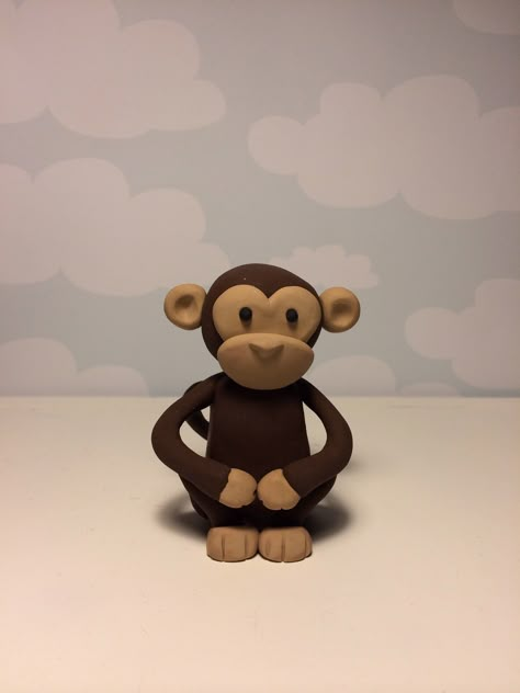 Polymer clay monkey (created by Kelly Bouchard) Monkey Out Of Clay, Clay Monkey Sculpture, Monkey Clay Art, Cartoon Clay Art, Silk Clay Ideas, Polymer Clay Monkey, Cute Clay Ideas Easy, Cute Clay Ideas, Clay Ideas Easy