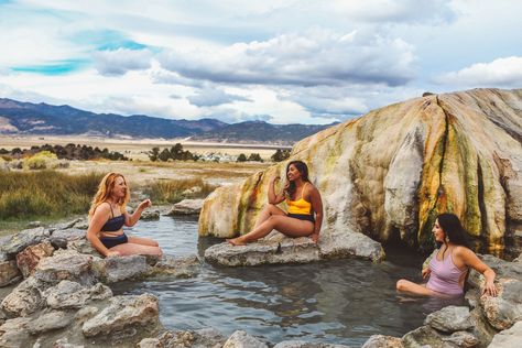 Travertine Hot Springs - Everything you need to know before you go. Journey to one of the best hot springs in California.  read more here: https://whimsysoul.com/travertine-hot-springs/  #california #mountains #hotsprings June Lake California, California Hot Springs, June Lake, Travel Oklahoma, Mammoth Lakes, New York Travel, Yosemite National Park, Go Camping, Thailand Travel