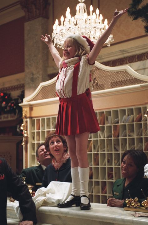 Eloise At The Plaza Christmas, Eloise At Christmastime Aesthetic, Christmas Films Aesthetic, The Holiday Movie Aesthetic, Eloise At The Plaza Aesthetic, Eloise Christmas, Christmas Movie Aesthetic, Eloise At Christmastime, Sofia Vassilieva