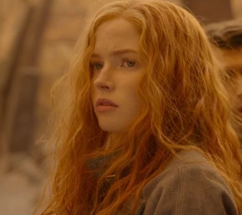 Elora Danan from the show WIllow (2022) Ellie Bamber Redhead, Elora Danan Willow 2022, Ellie Bamber Aesthetic, Ellie Bamber Willow, Ellie Bamber Gif, Elora Danan, Growing Sideways, Willow 2022, Ellie Bamber