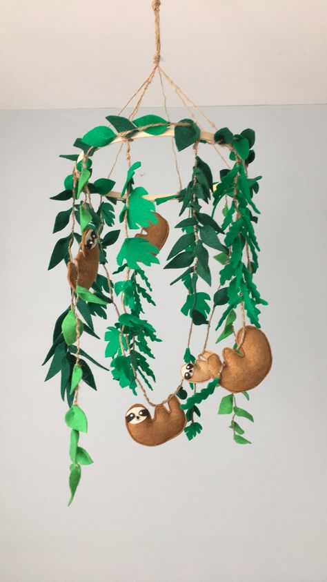 Sloth Jungle Nursery, Sloth Room Ideas, Sloth Decorating Ideas, Sloth Room Decor, Diy Jungle Nursery Decor, Sloth Classroom Decor, Sloth Bedroom Ideas, Sloth Baby Shower Ideas, Sloth Decoration