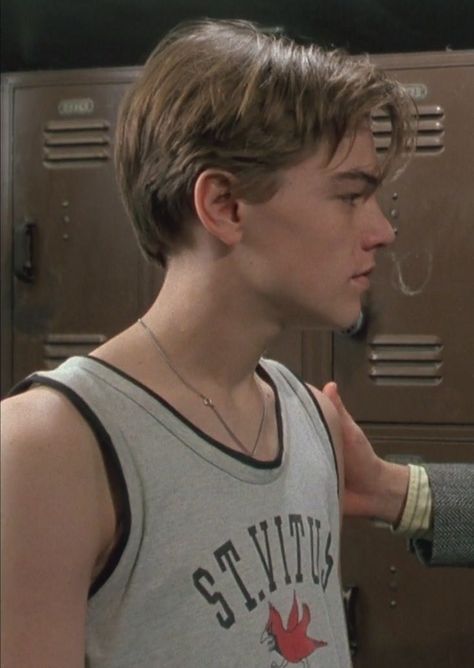 90 Hairstyles 90s Hair, Boyfriend Haircut, Leonardo Dicaprio Hair, The Basketball Diaries, Jim Carroll, Bleached Hair Men, Leonard Dicaprio, 90s Haircuts, Basketball Diaries