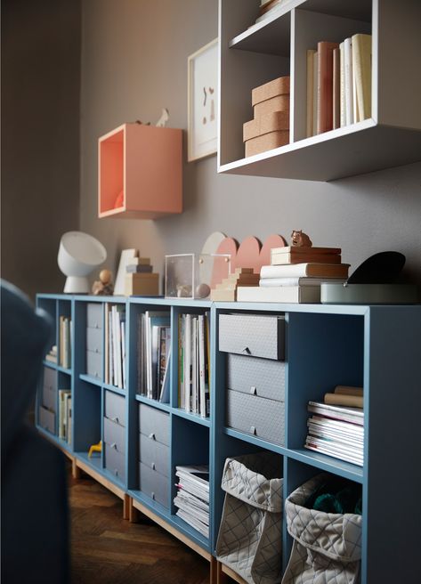 IKEA EKET blue cabinet open storage shelves and PALLRA mini chests make a great storage unit combination to organise books, toys and more. Eket Ideas, Bedroom Storage Unit, Small Living Room Storage, Ikea Inspo, Ikea Bedroom Storage, Corner Shelf Ideas, Kid Friendly Living Room, Ikea Eket, Bedroom Wall Units