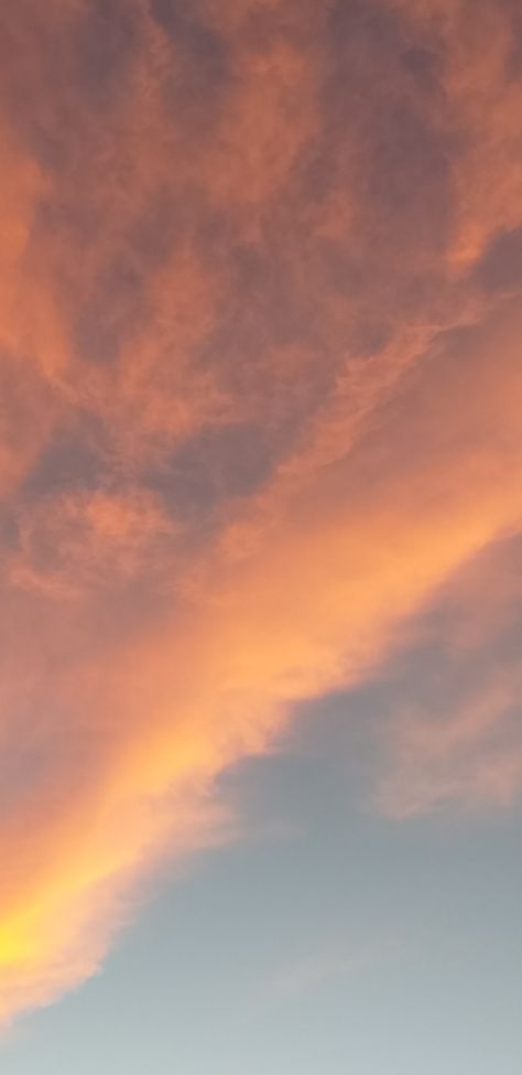 Pastel Asthetics Photos, Love Asthetic Wallpers, Sky Asthetics Photos, Asthetics Photos, Gold Room Decor, Pretty Skies, Beautiful Scenery Pictures, Pastel Sky, Look At The Sky