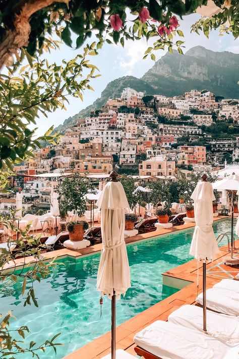 The best hotels on the Amalfi Coast | CN Traveller Living In London, Positano Italy, Budget Travel Destinations, Voyage Europe, Destination Voyage, Negroni, Travel Goals, Beautiful Architecture, Facades