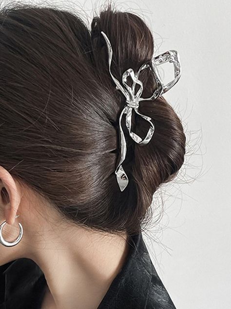 Flower clips for hair