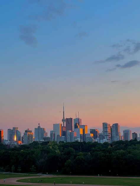 Riverdale Park Toronto, Sheridan Portfolio, Toronto Landscape, Canada Toronto City, Riverdale Park, Toronto Photography, Toronto City, Scenery Photography, O Canada