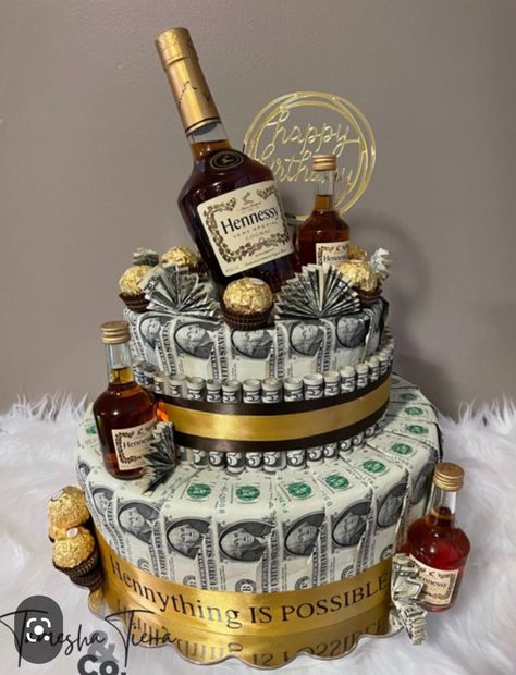 Wine Gift Box Ideas, Money Lei Diy, Money Birthday Cake, Hennessy Very Special Cognac, 30th Ideas, Money Cakes, Money Creation, Chocolate Covered Strawberry Recipe, 21st Bday Ideas