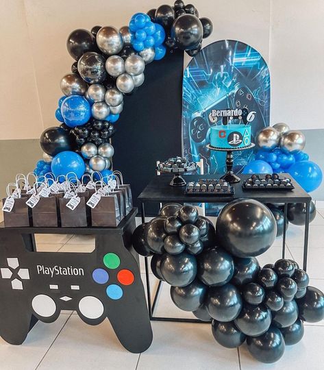 Playstation Birthday Theme, Astro Bot Ps5 Birthday, Boys 11th Birthday Party Ideas, Play Station Party Ideas, Playstation Birthday Party Ideas, Gamer Themed Birthday Party, Playstation Birthday, Playstation Party, Xbox Party