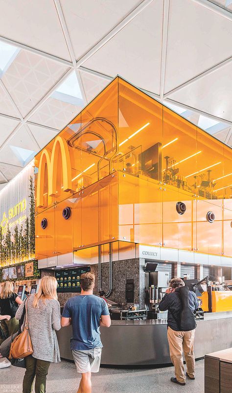 Landini Associates Wraps the Sydney Airport's McDonald's in Yellow-Tinted Glass Panels Fast Food Restaurant Design, Food Truck Interior, Sydney Airport, Cafe Shop Design, Kiosk Design, Cafe Interior Design, Food Restaurant, Fast Food Restaurant, Restaurant Interior Design