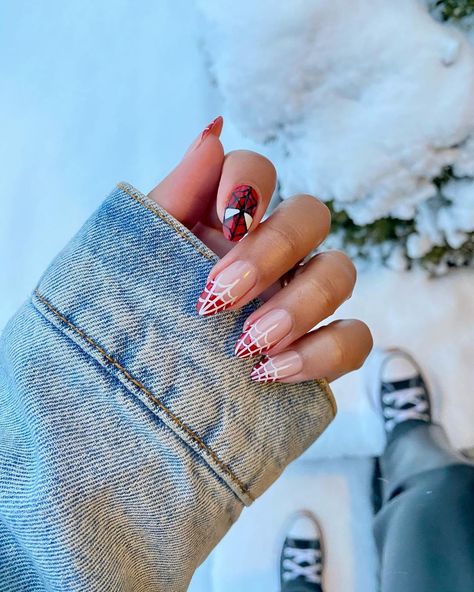 @nailographie on Instagram: “spidey nails for the @spidermanmovie 🕷🕸 i took 437 photos of my nails this day... inspo from: @avrnailswatches #spiderman…” Simple Spiderman Nail Designs, Spider Man Nails Almond Shape, Spiderman Gel Nails, Short Acrylic Nails Spiderman, Red Nails Spiderman, Spiderman Nails Easy, Spiderman Themed Nails, Cute Spiderman Nails, Simple Marvel Nails