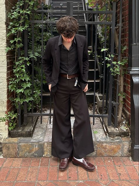 Skater Formal Men, Goth Formal Outfit Men, Mens Alt Fashion Formal, Dark Formal Outfit Men, Male Hoco Outfits, Mens Suit Aesthetic, Formal Aesthetic Outfit Men, Vintage Suits Men, Fancy Men Outfits