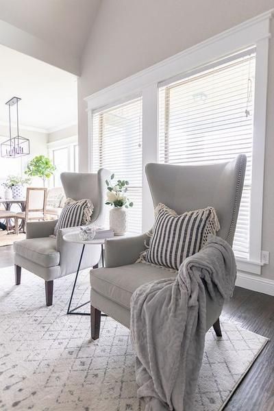 How to Create Accent Chair Perfection Wingback Chair Living Room, Modern Wingback Chairs, Rustic Farmhouse Living Room, Home Bunch, Elegant Chair, Chair Makeover, Trendy Living Rooms, Arm Chairs Living Room, Accent Chairs For Living Room