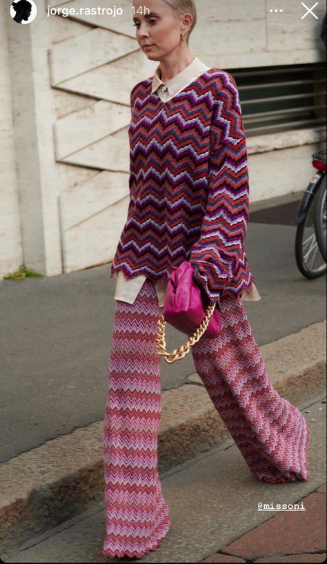 Missoni Pants Outfit, Knitwear Summer, Missoni Pants, Missoni Dress, Crochet Top Outfit, Zig Zag Print, Top Outfit, Cardigan Outfits, Pants Outfit