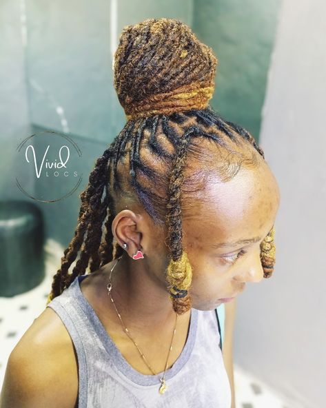 Best styles for girls with long or medium locs,either natural or artificial locs How To Style Artificial Dreadlocks, Artificial Locs Hairstyles, Artificial Locs Styles, Long Dreadlocks Styles, Artificial Locs, Artificial Dreadlocks, Medium Locs, Short Dreadlocks, Long Dreadlocks