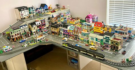 Lego 1 • Instagram Lego Town Layout, Lego City Layout, City Layout, Lego Diy, Lego Modular, Lego Creative, Lego Room, Men In Kilts, Lego Building