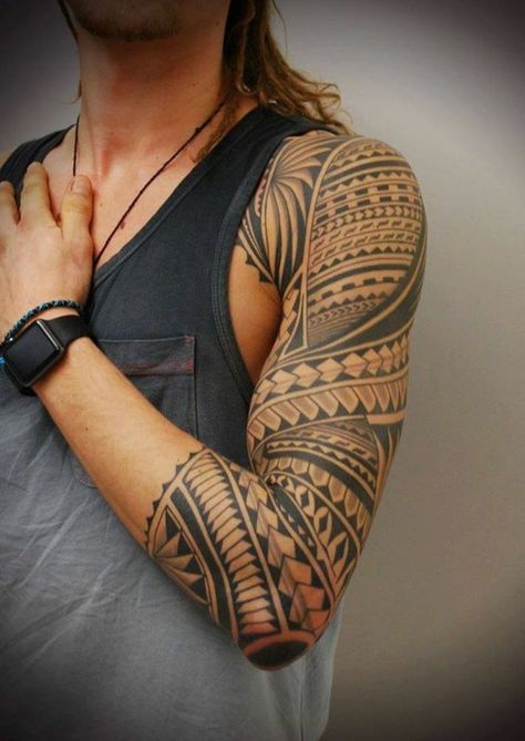 Das Maori Tattoo oder traditionell auch ta moko genannt, gehört zu den beliebtesten Tätowierungen schlechthin. In letzter Zeit liegen solche Tattoos ... Maori Tattoo Frau, Tato Mandala, Ta Moko Tattoo, Tato Maori, Blood Tattoo, Polynesian Tattoos Women, Maori Tattoos, Polynesian Tattoo Designs, Maori Tattoo Designs