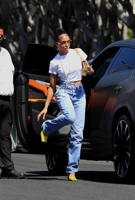 Lori Harvey Body Shape, Lori Harvey In Jeans, Lori Harvey Style, Lori Harvey New Boyfriend, Lori Harvey Paparazzi, Lori Harvey On Vacation, Lori Harvey Nyfw, Classy Wardrobe, Lori Harvey