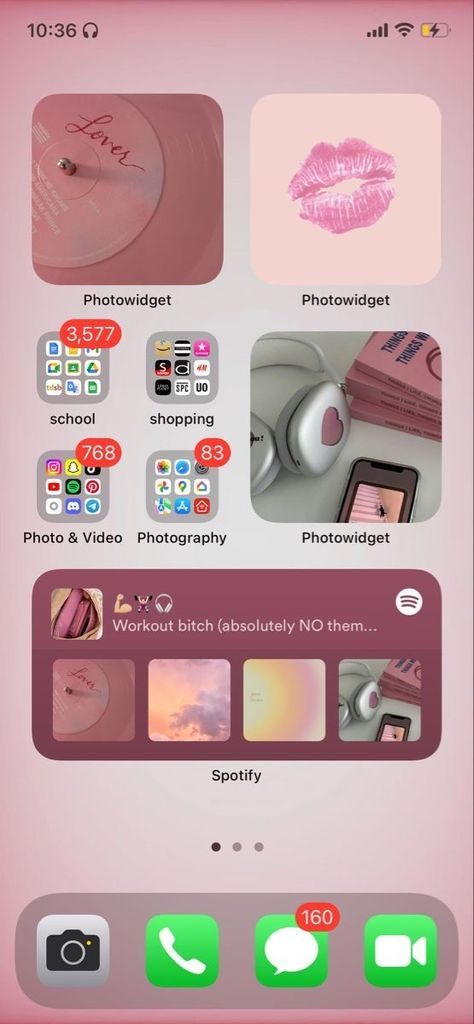 Pink Aesthetic Theme Iphone, Iphone Aesthetic Home Screen Ideas, Iphone Inspo Home Screen Pink, Customized Homescreen Iphone, Iphone 12 Widget Ideas, Iphone Layout Homescreen Ideas Pink, Pink Iphone Theme Ideas, Pink Iphone Organization, Pink Phone Homescreen