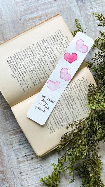 Bookmark Ideas For Boyfriend, Handmade Bookmarks For Boyfriend, Couple Bookmark Ideas, Love Bookmarks For Boyfriend, Romantic Bookmark Ideas, Valentine Book Marks, Valentines Day Bookmarks, Book Valentines, Bookmark Romantic