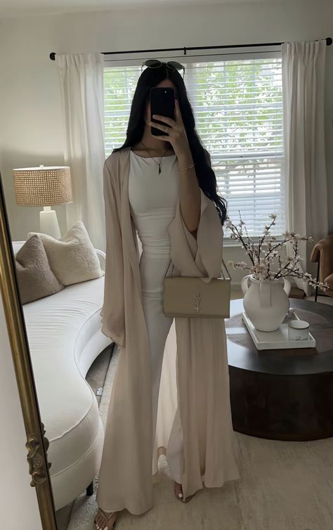 Dubai Outfit, Dubai Outfits, Abaya Outfit, Elegance Dress, Estilo Hijab, Modesty Outfits, Modest Summer Outfits, Mode Abaya, Modesty Fashion