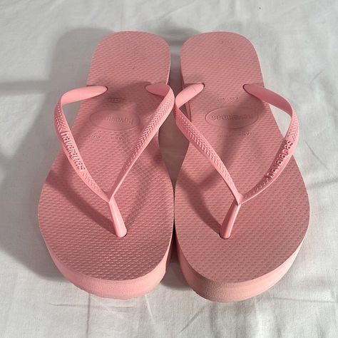 Leather flip flops