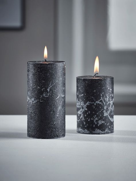 Water Candles Floating, Candle Decoration Ideas, Water Candles, Black Pillar Candles, Marble Pillar, Soya Mumu, Water Candle, Decorative Candles, Marble Candle