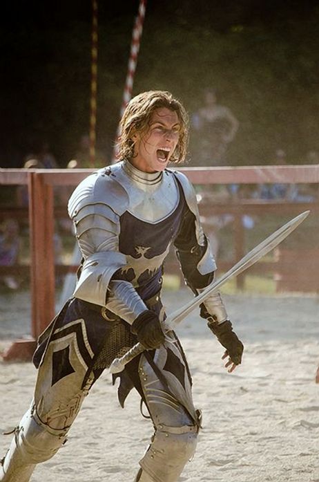 z- Samantha Swords Wins Longsword Competition- Harcourt Park World Jousting Tournament Female Armor, Armadura Medieval, Female Knight, Knight Armor, Medieval Armor, Dynamic Poses, Fantasy Costumes, Fantasy Armor, Action Poses