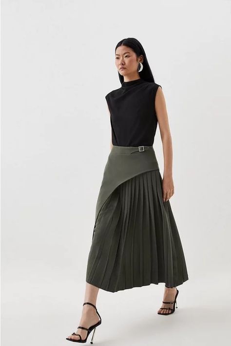 Fall Work Outfits | Fall Office Outfits | Karen Millen Okada Manila, Skirts Ideas, Business Casual Winter, Work Fits, Womens Business Casual, Fall Outfits For Work, Hoi An, Winter Outfits For Work, Midi Skirts