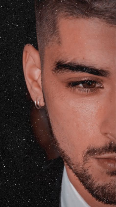 #zaynmalik #zaynmalikedit #zaynmalikicon #zaynmalikimagines #zayn #zaynimagine #edit #aesthetic #aestheticedits #aestheticwallpaper #aestheticwallpaperiphone #icon #iconsoft #wallpaper #wallpaperforyourphone #wallpaperforiphone #polarrfilter Mens Double Piercing, Mens Multiple Ear Piercings, Men Earring Double, Double Pierced Ears Men, Zayn Malik Earrings, Men’s Double Piercing, Double Piercing Earrings Men, Mens Double Ear Piercing, Men Ear Piercing Ideas