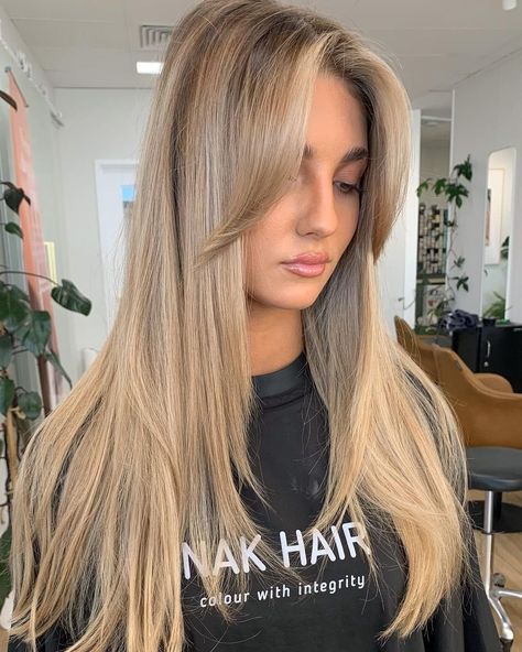 Balayage, Curtain Bangs Pics, Curtain Bangs Inspo Pics, Face Frame Straight Hair, Curtain Bangs With Highlights, Thick Curtain Bangs, Bangs With Straight Hair, Curtain Bangs With Long Hair, Blonde Curtain Bangs