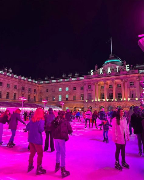 Ice Skating London, Somerset House, Somerset England, House London, Christmas Aesthetic, Ice Skating, Somerset, Winter Holidays, London England