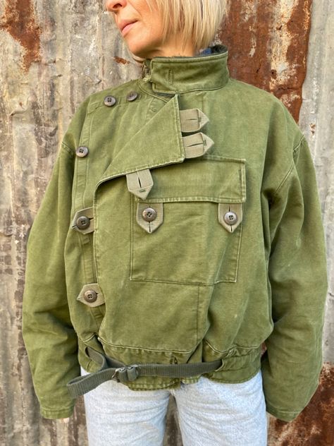 Americana Fashion Men, 90s Armani, Army Motorcycle, Rugged Aesthetic, Army Look, Armor Dress, Silly Clothes, Swedish Army, Workwear Vintage