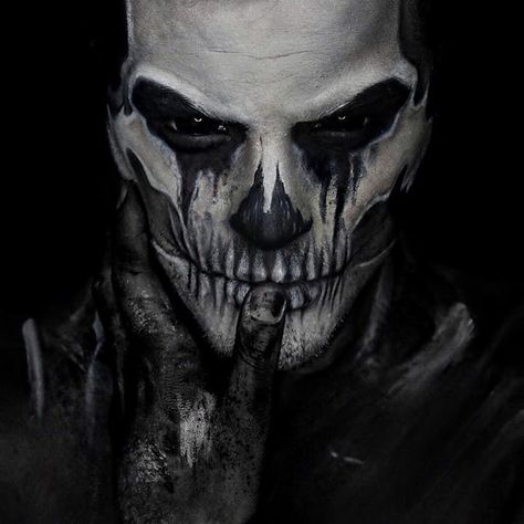 Skull Makeup Tutorial, Halloween Tattoo, Skull Artwork, Skull Makeup, Skull Face, Four Horsemen, Skull Wallpaper, Halloween Makeup Looks, Cute Halloween Costumes