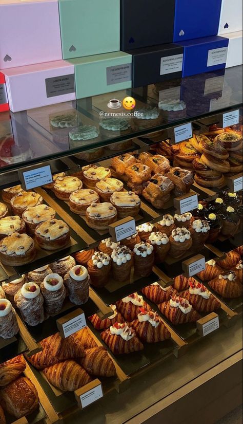 Cafe Treats Aesthetic, Croissant Display Ideas, Dessert Cafe Aesthetic, Cafe Food Display, Cozy Bakery Aesthetic, Croissant Display, Cafe Baked Goods, Bakery Owner Aesthetic, Bakery Shop Aesthetic