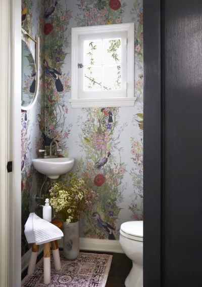 wallpapered tiny bathroom ideas Tiny Bathroom Makeover, Downstairs Toilet, Small Bathroom Makeover, Powder Bath, Small Bathroom Design, Tiny Bathroom, Bathroom Wallpaper, Small Bathroom Decor, Beautiful Bathrooms