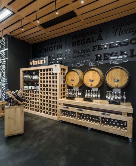 Wine Store Design, Wine Shop Interior, Bar Deco, Bar In Casa, Liquor Shop, Beer Store, Beer Shop, Supermarket Design, Wine House